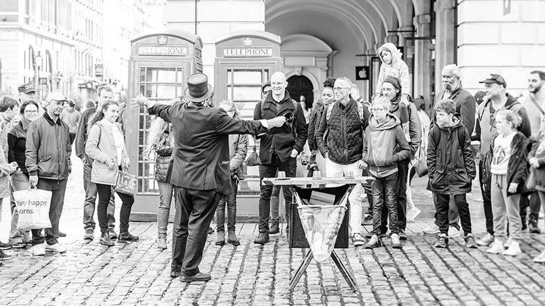 bus tour london covent garden